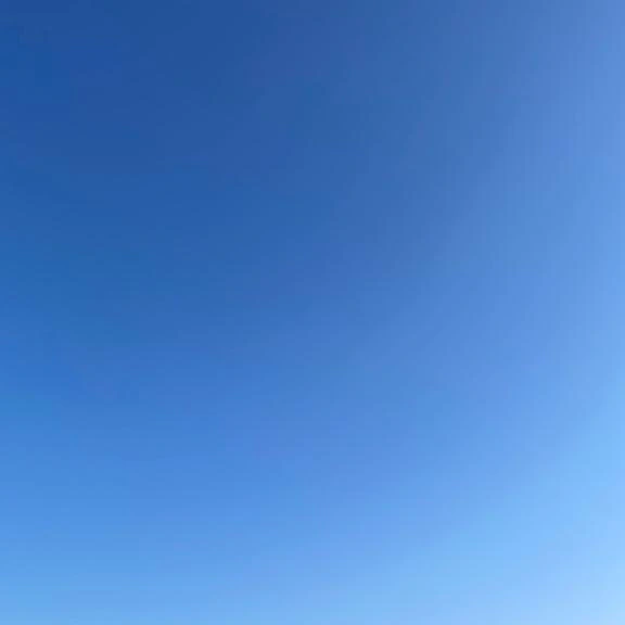 快晴✨