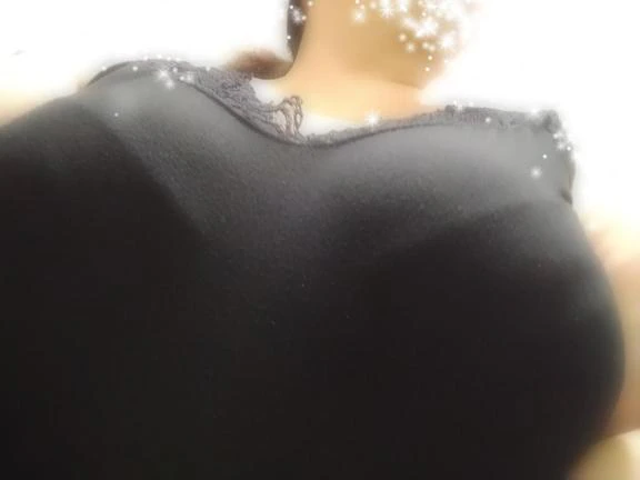 バツンッ