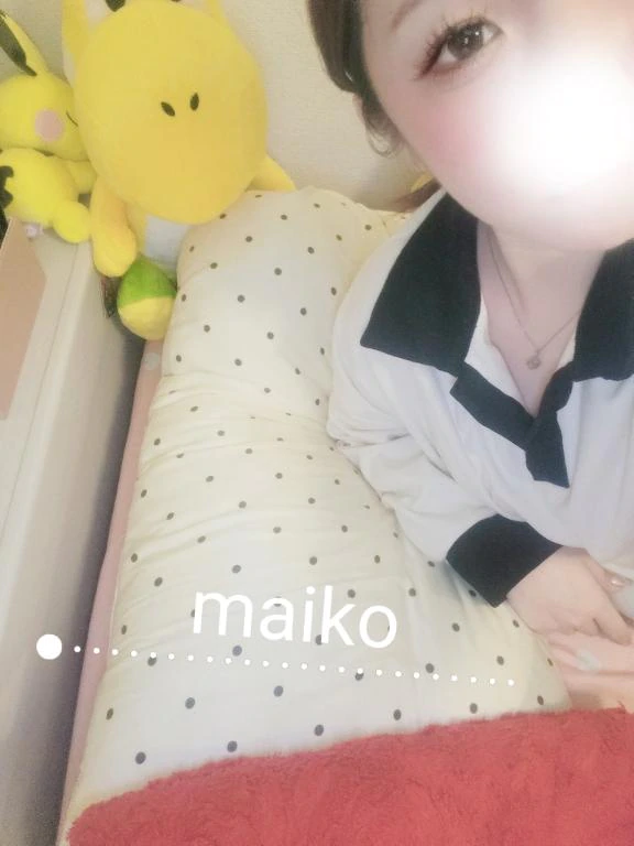 明日は...1日おやすみなので..٩(*ˊᵕˋ٩*)💗💗